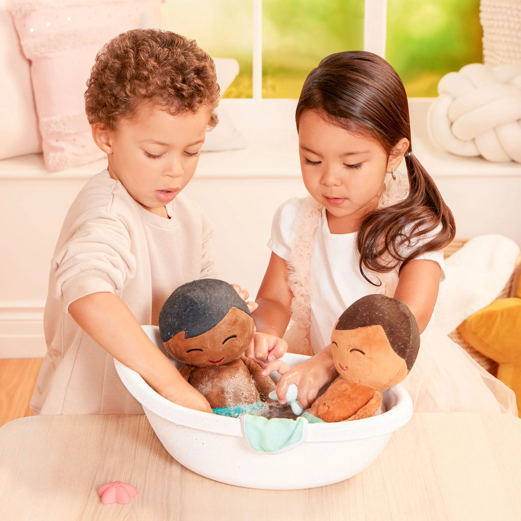 Lullababy badpop jongen 35 cm met handdoek en badeendje